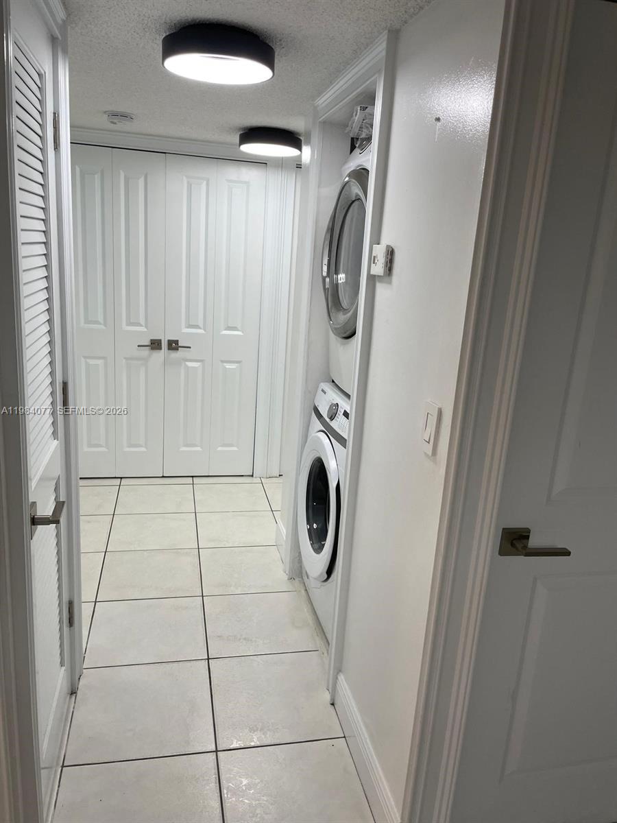 17000 NW 67th Ave #437 Hialeah, FL 33015