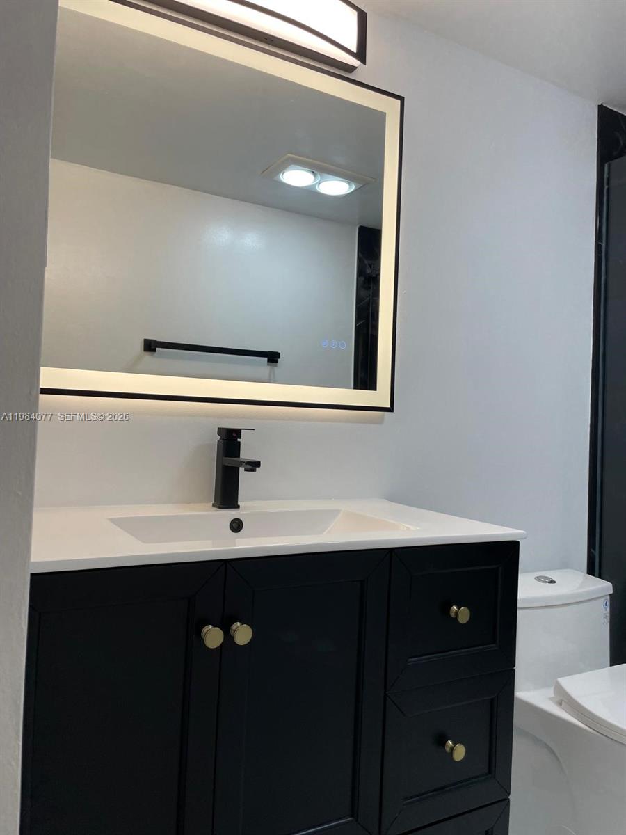 17000 NW 67th Ave #437 Hialeah, FL 33015