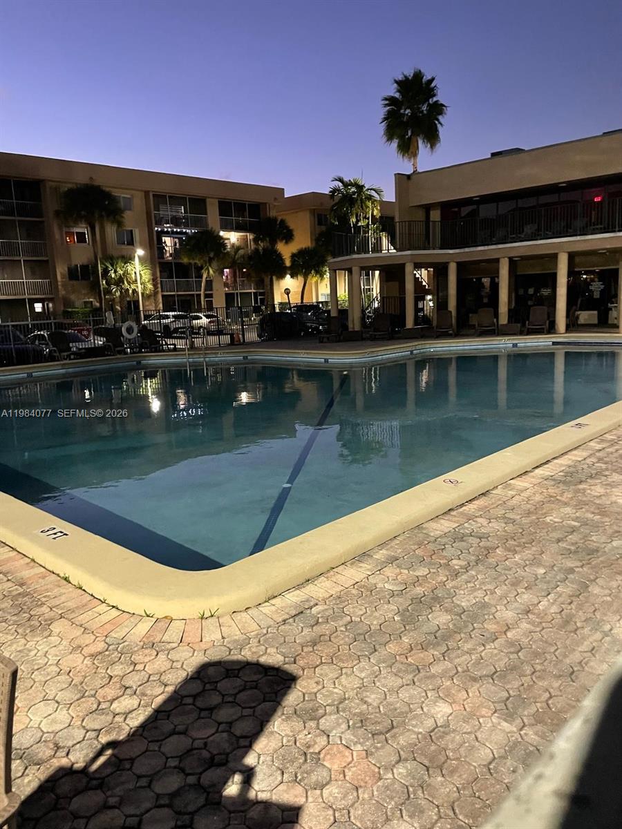 17000 NW 67th Ave #437 Hialeah, FL 33015