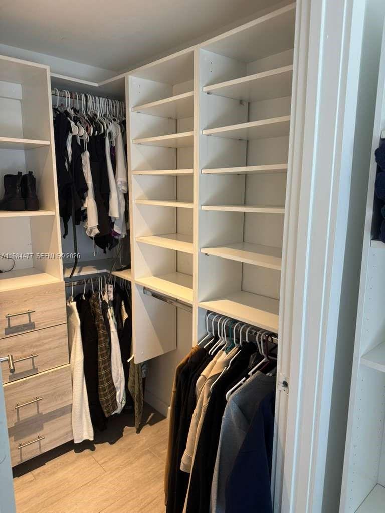 image Brickell Ten16