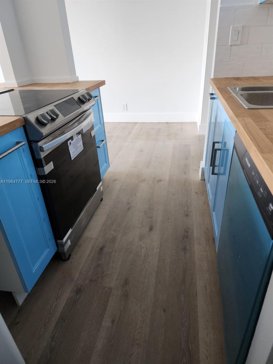 520 Brickell Key Dr #A1517 Miami, FL 33131