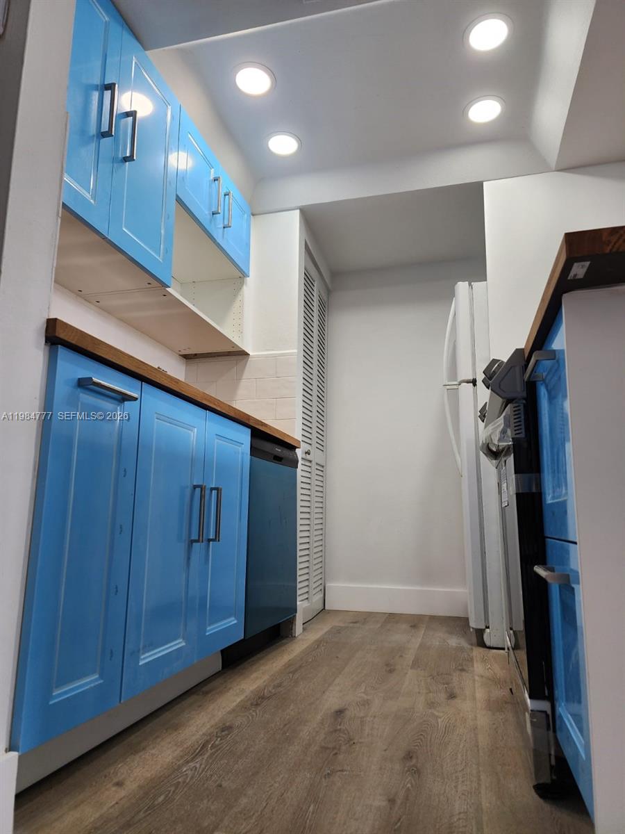 520 Brickell Key Dr #A1517 Miami, FL 33131