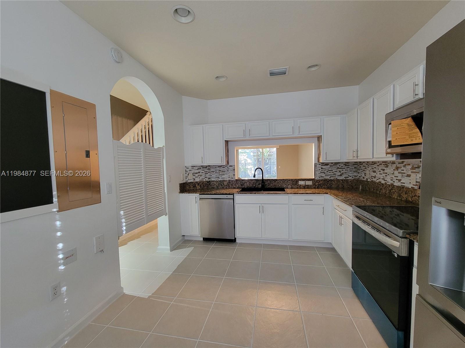 2761 SW 82nd Ave #102 Miramar, FL 33025