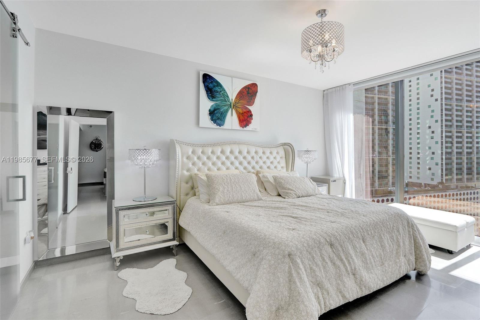 68 SE 6th St #1203 Miami, FL 33131