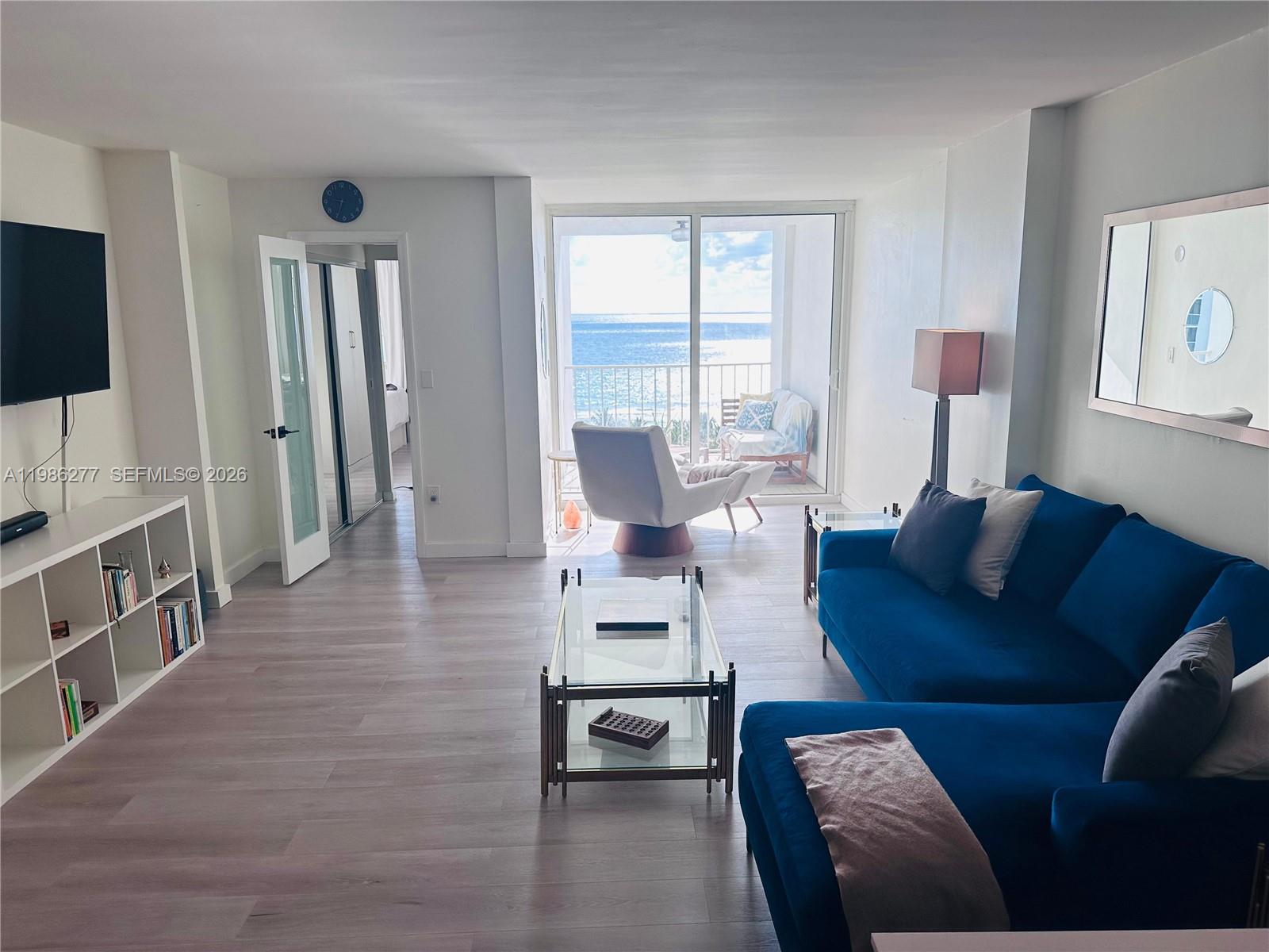 6450 Collins Ave #903 Miami Beach, FL 33141