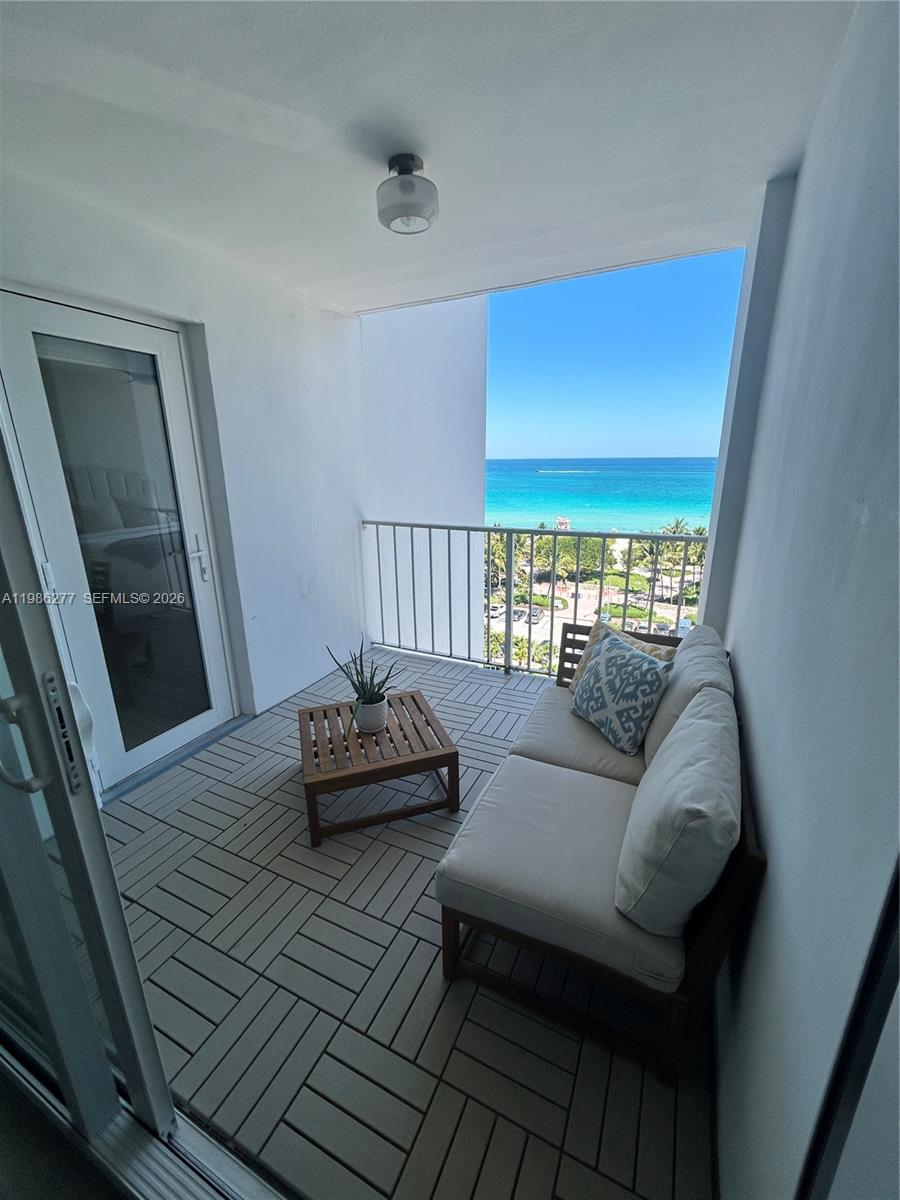 6450 Collins Ave #903 Miami Beach, FL 33141