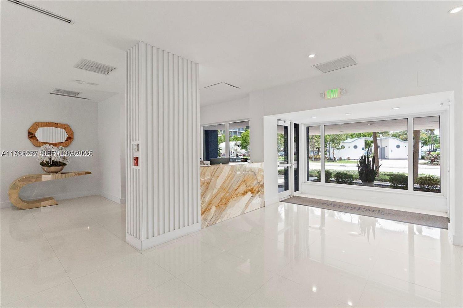 6450 Collins Ave #903 Miami Beach, FL 33141