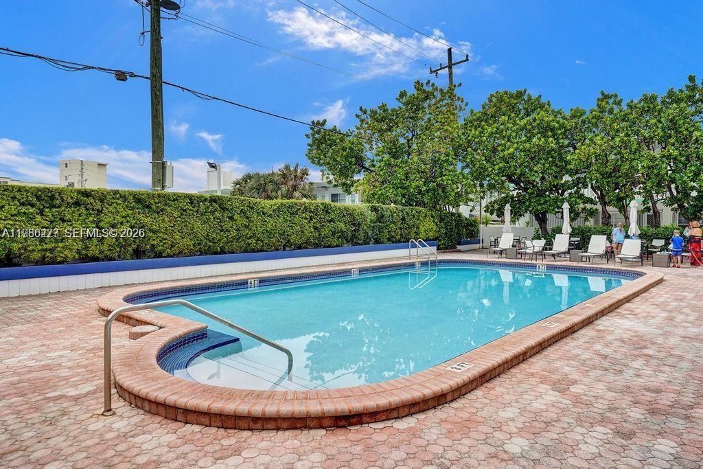 6450 Collins Ave #903 Miami Beach, FL 33141