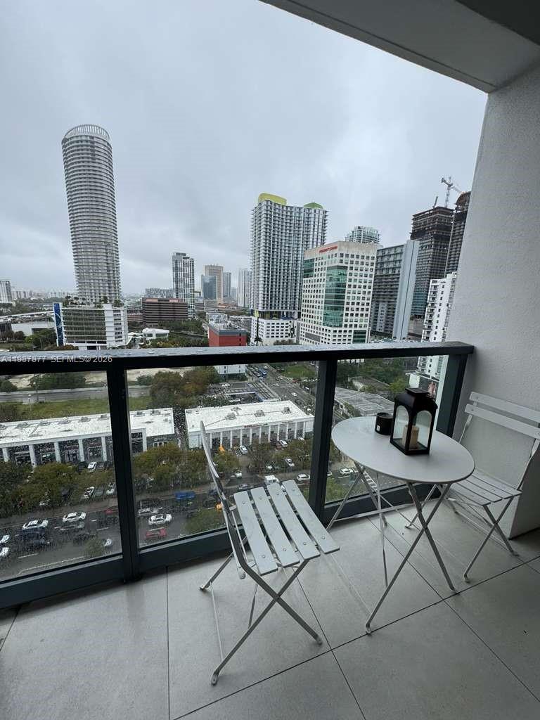 239 SW 9th St #1704 Miami, FL 33130