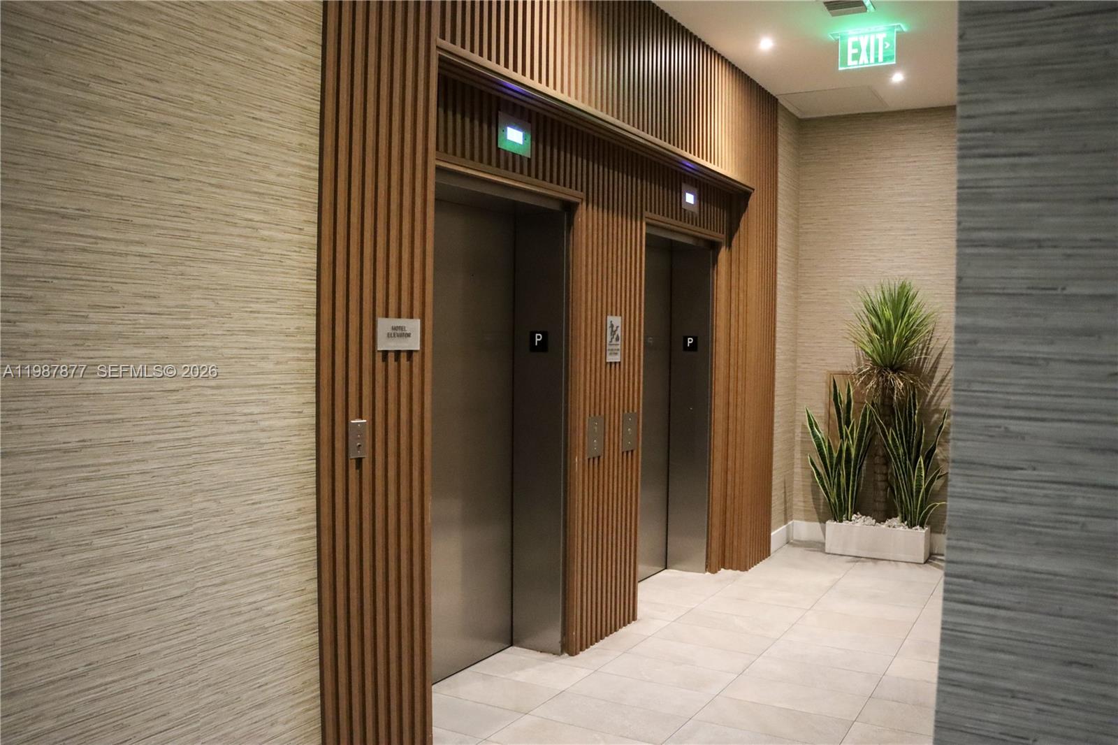 239 SW 9th St #1704 Miami, FL 33130