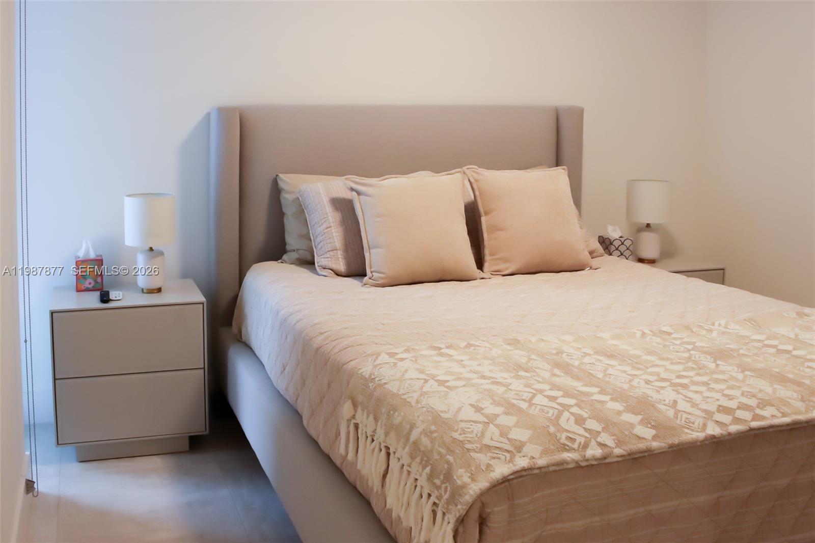 239 SW 9th St #1704 Miami, FL 33130