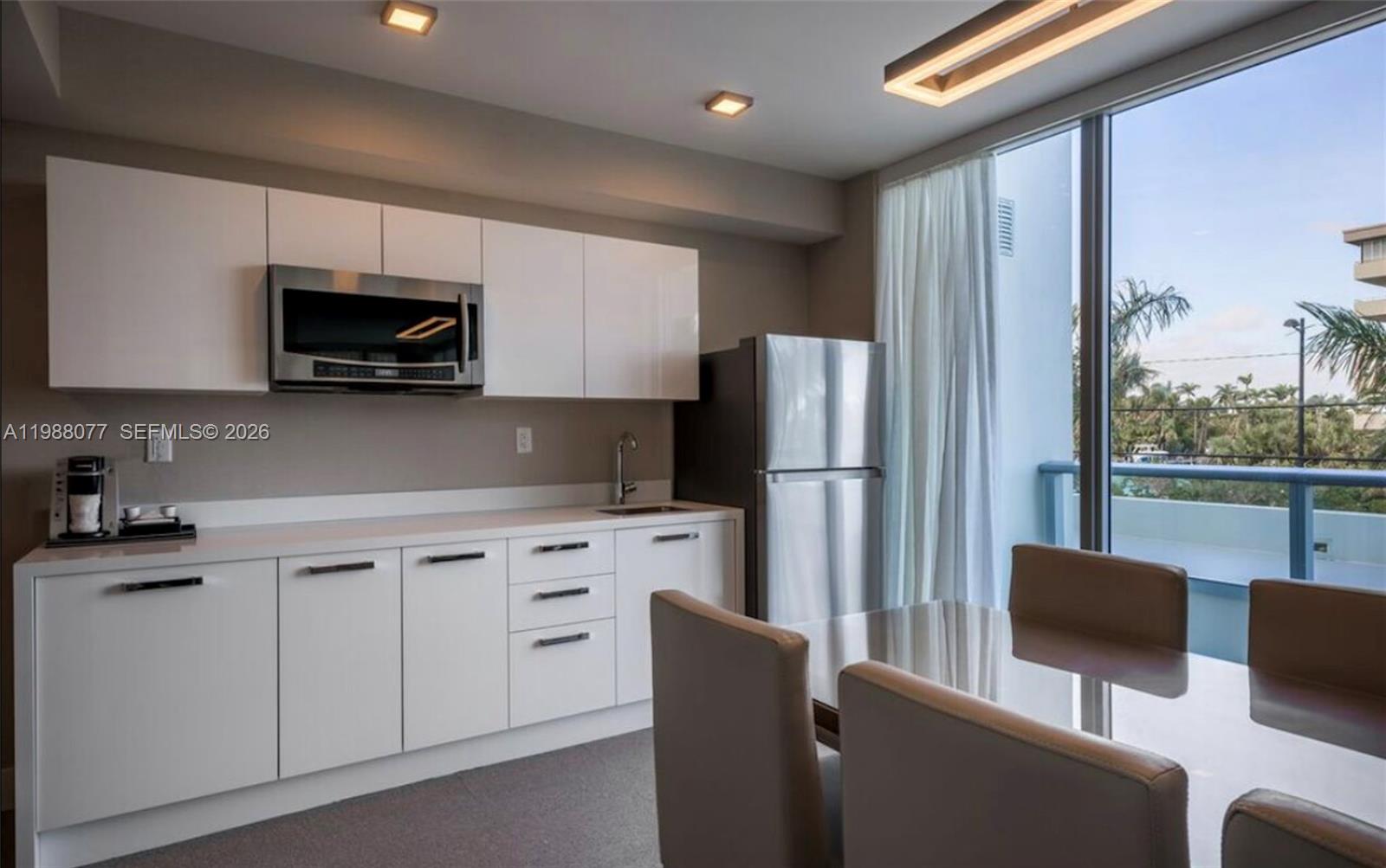 9540 W Bay Hbr Dr #301 Bay Harbor Islands, FL 33154