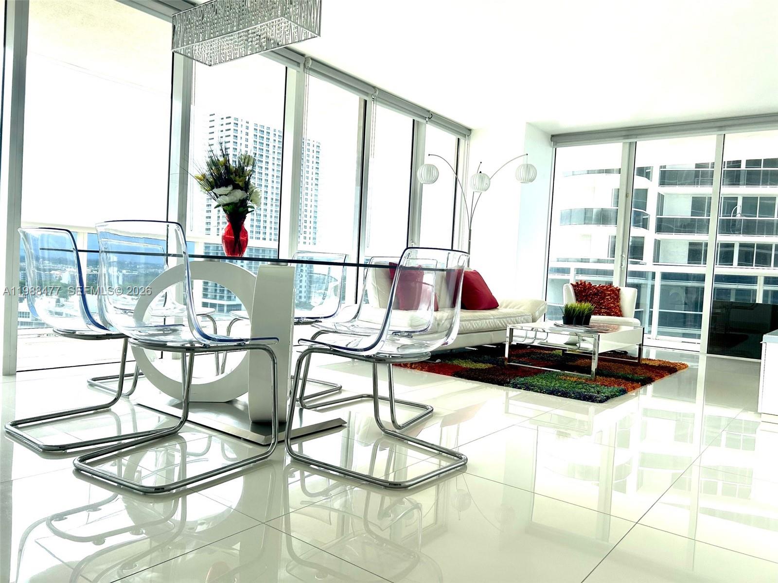 image Beach Club 210