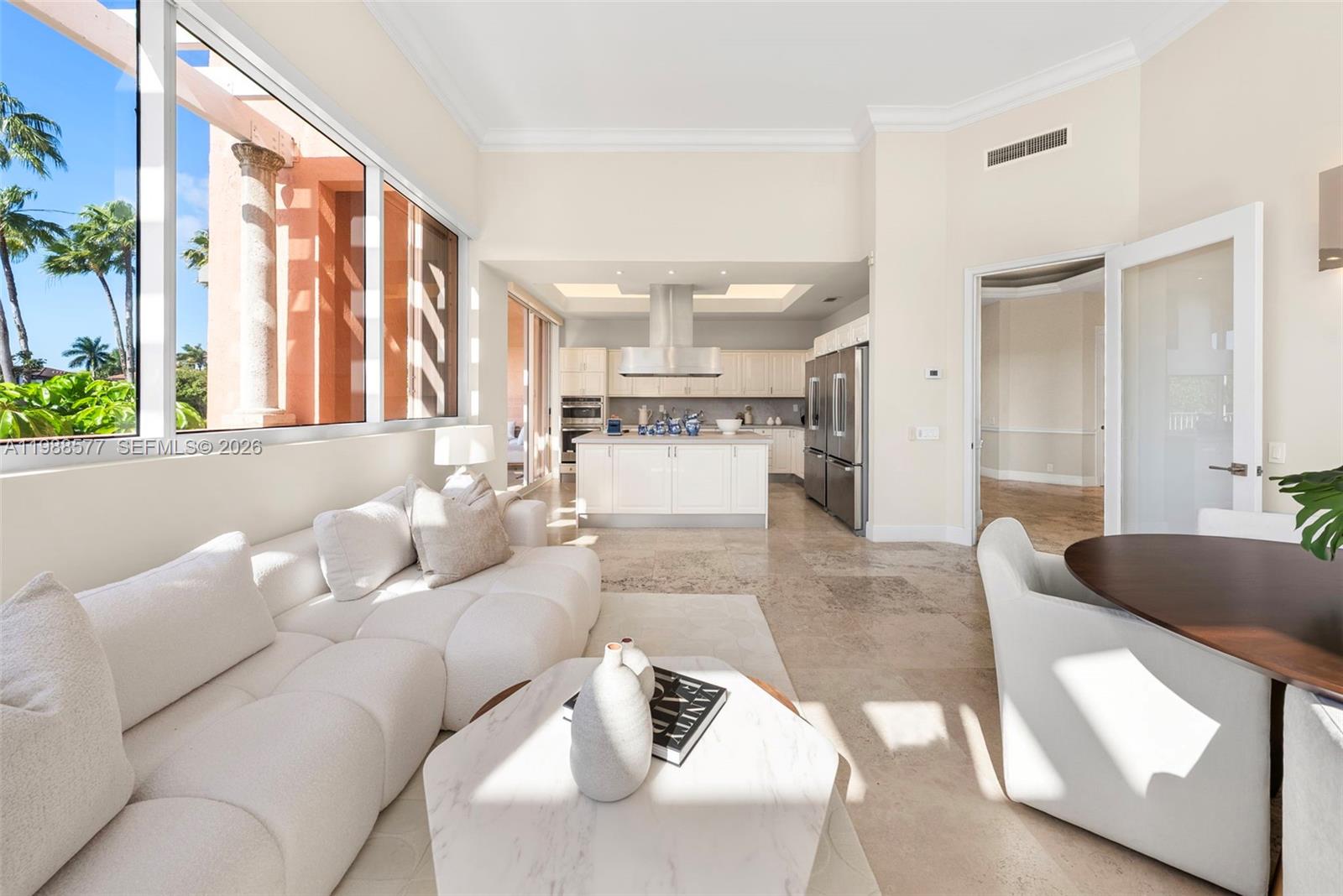 10 Edgewater Dr #Lanai South Coral Gables, FL 33133