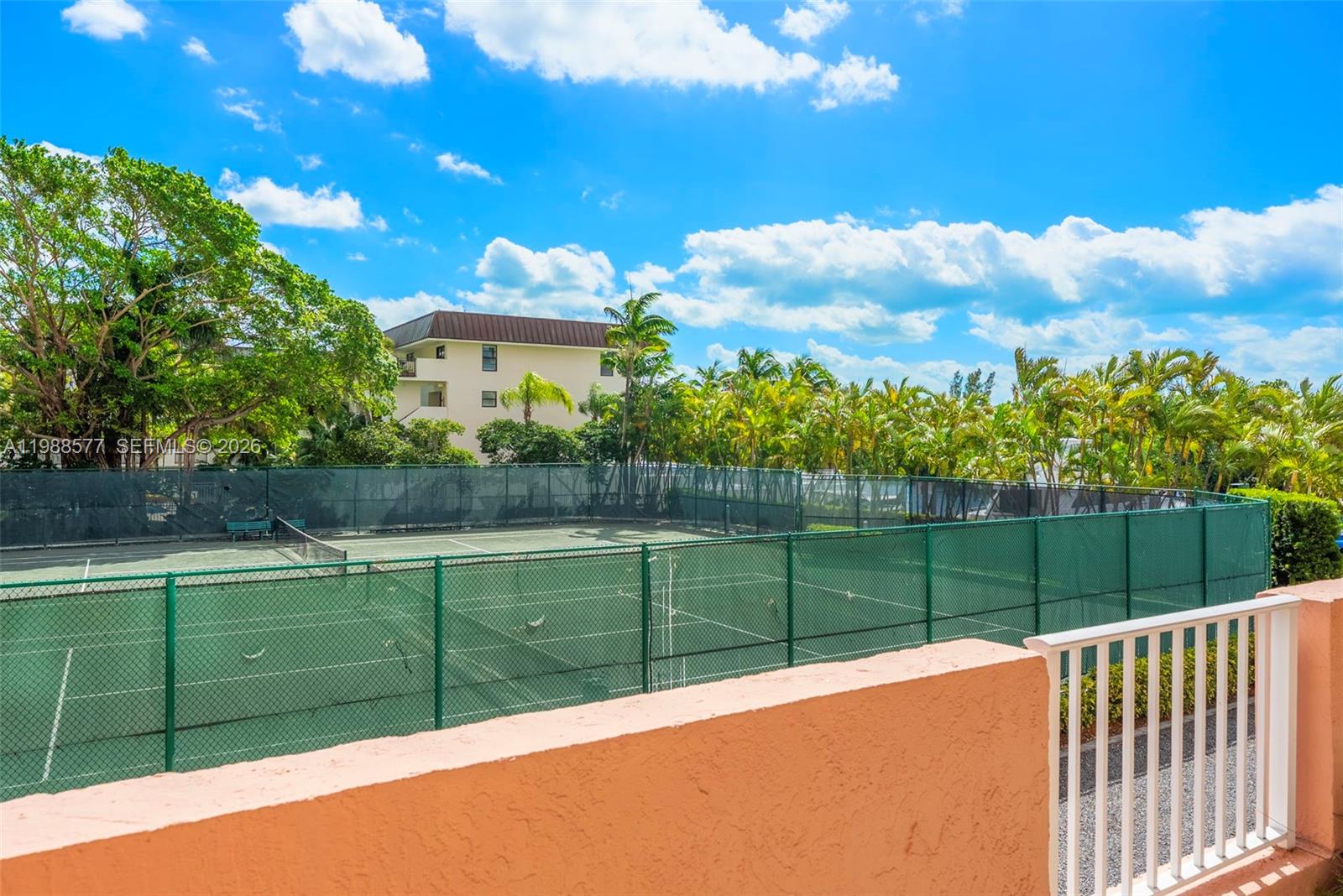 10 Edgewater Dr #Lanai South Coral Gables, FL 33133