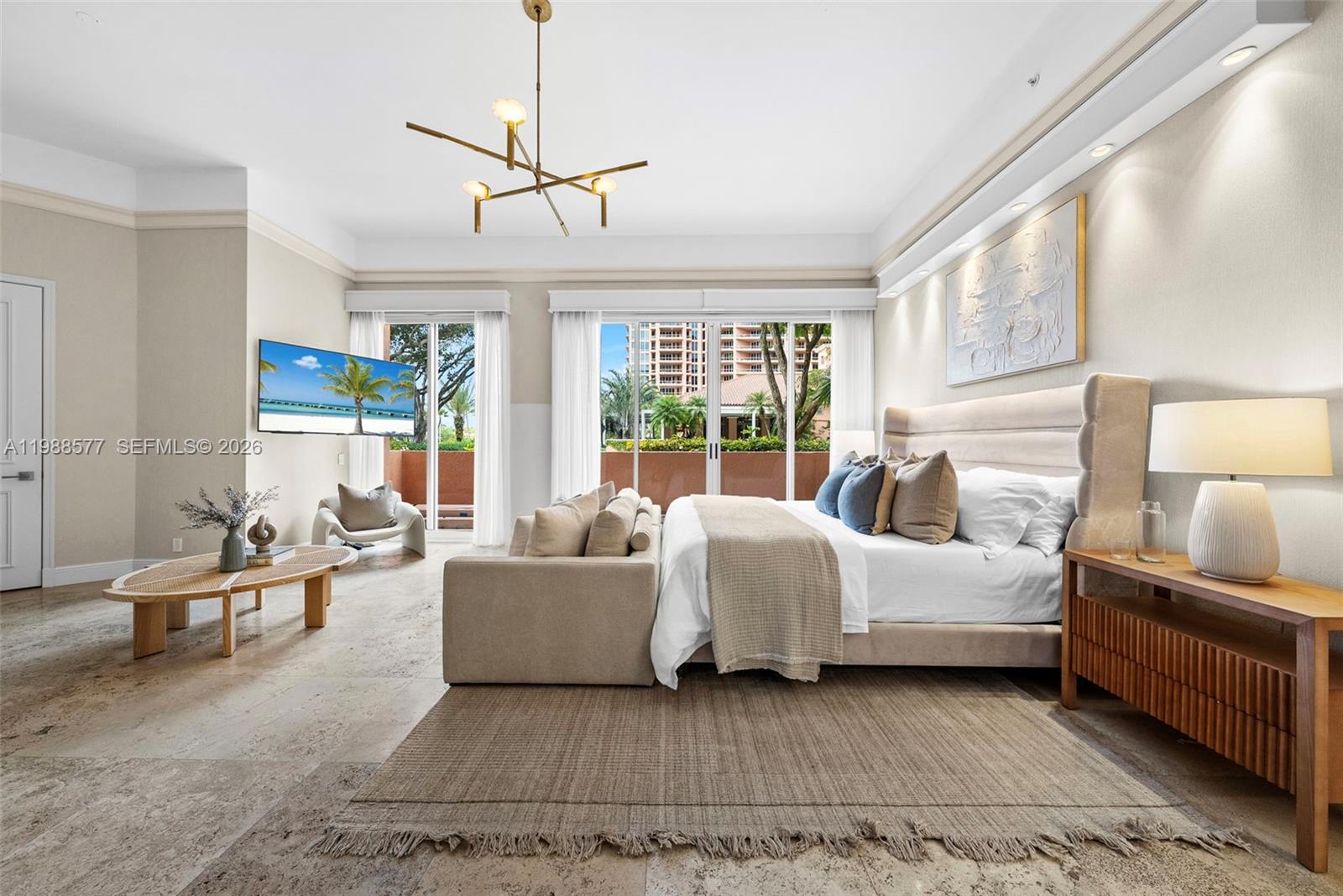 10 Edgewater Dr #Lanai South Coral Gables, FL 33133