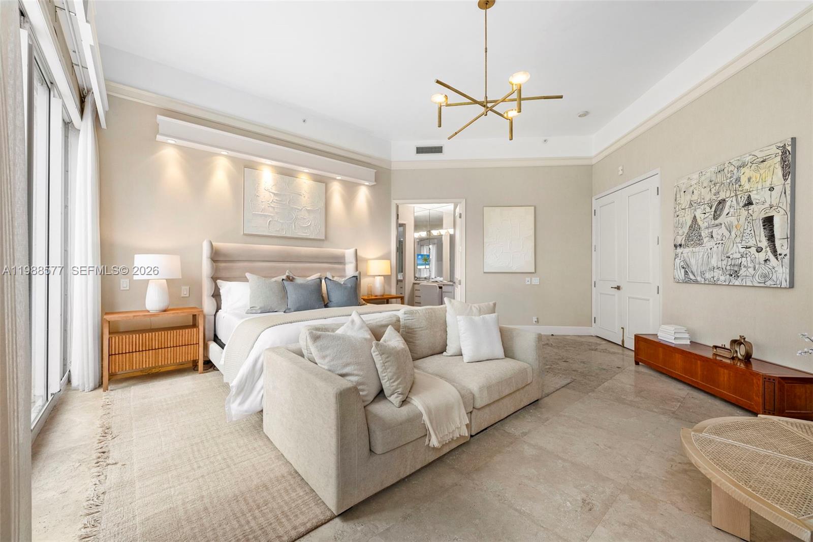 10 Edgewater Dr #Lanai South Coral Gables, FL 33133