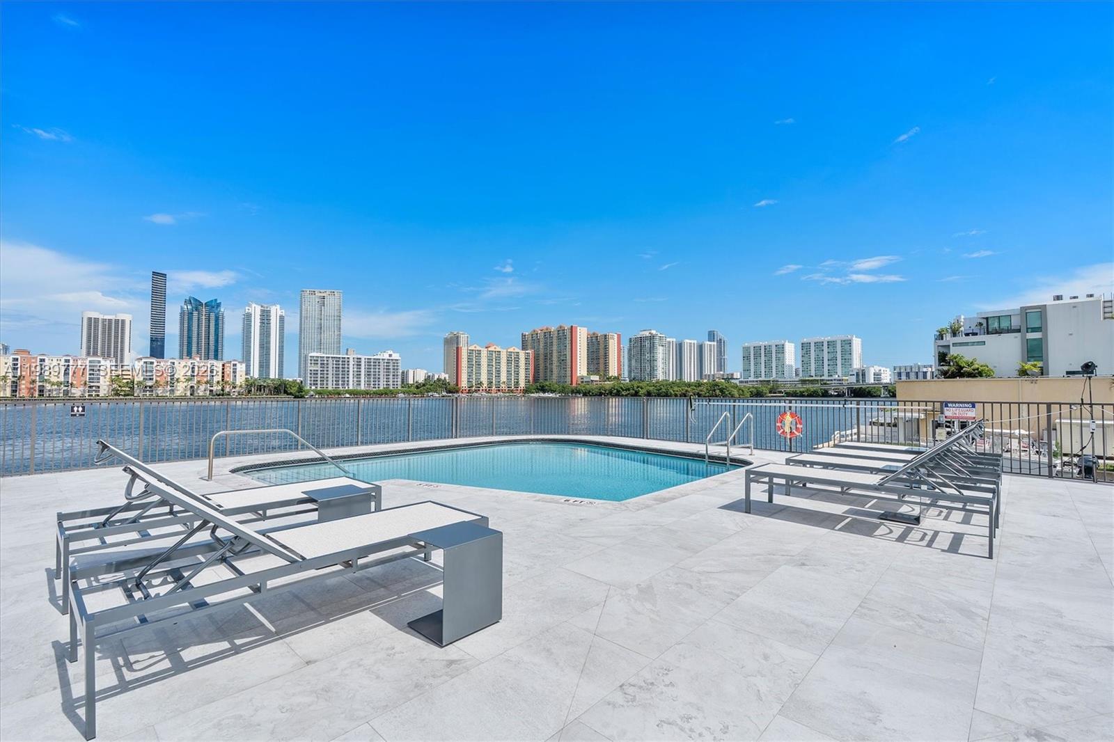 4000 NE 168th St #113B North Miami Beach, FL 33160