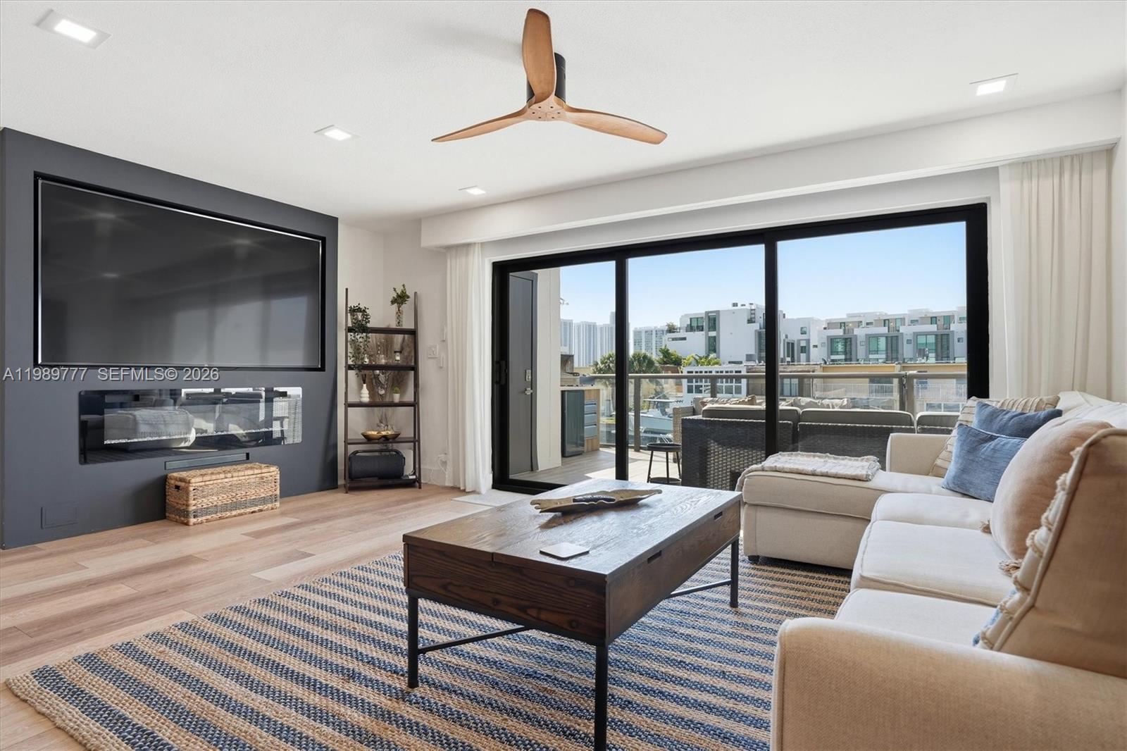 4000 NE 168th St #113B North Miami Beach, FL 33160