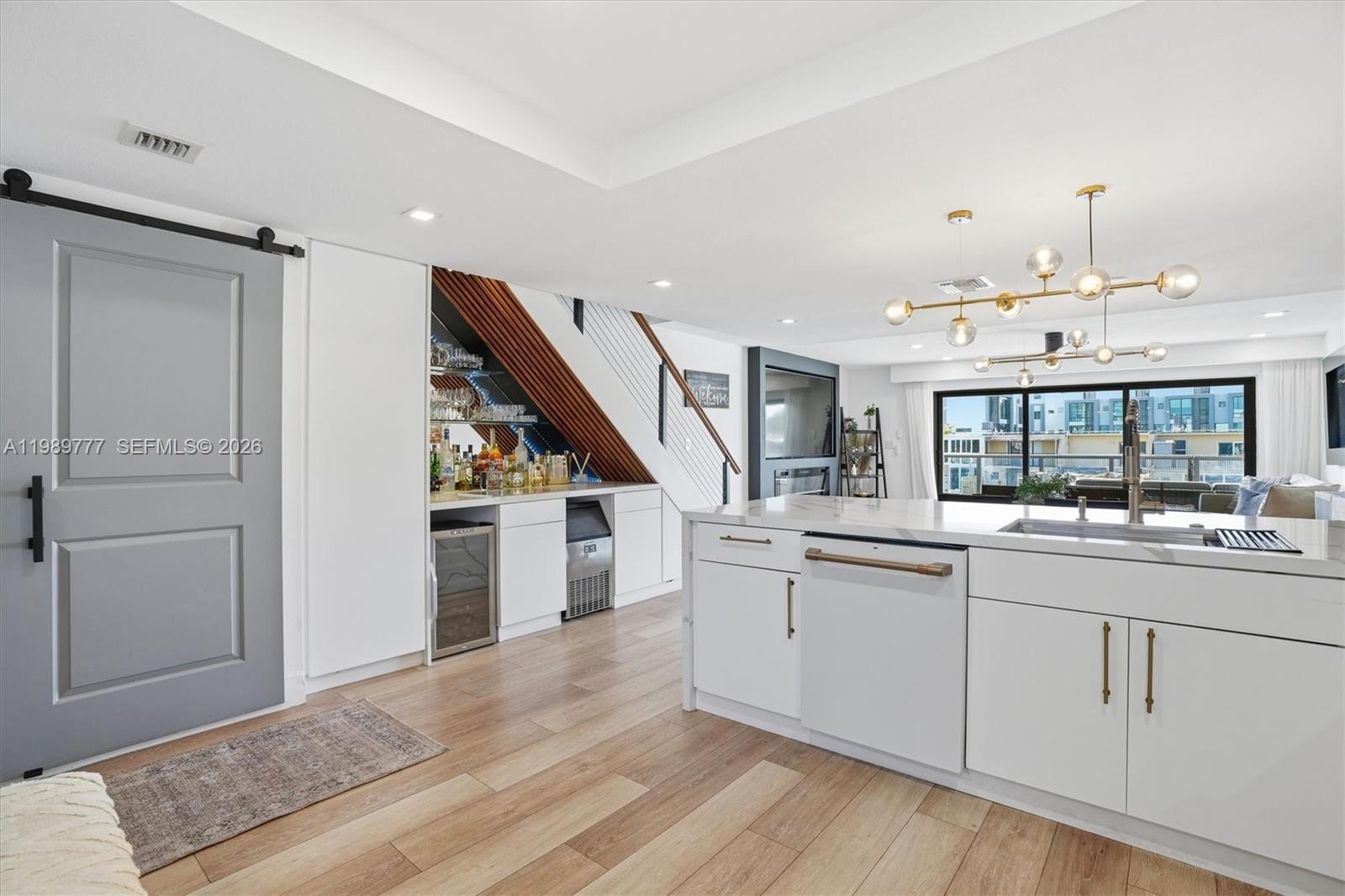 4000 NE 168th St #113B North Miami Beach, FL 33160