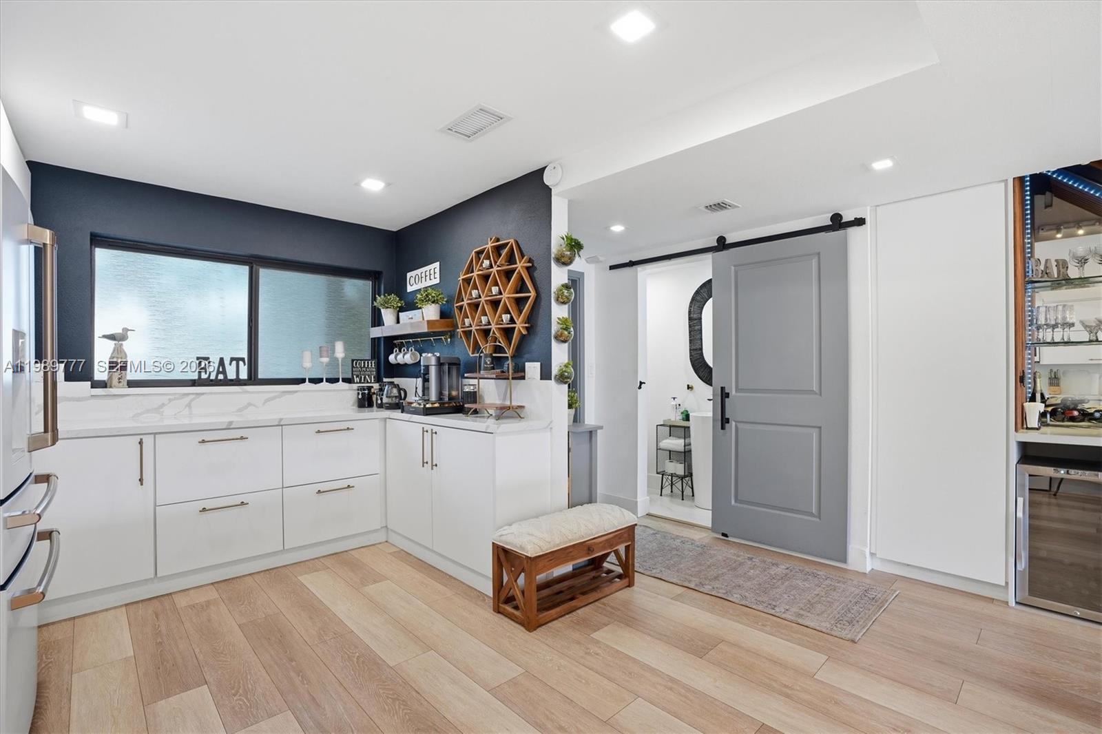 4000 NE 168th St #113B North Miami Beach, FL 33160