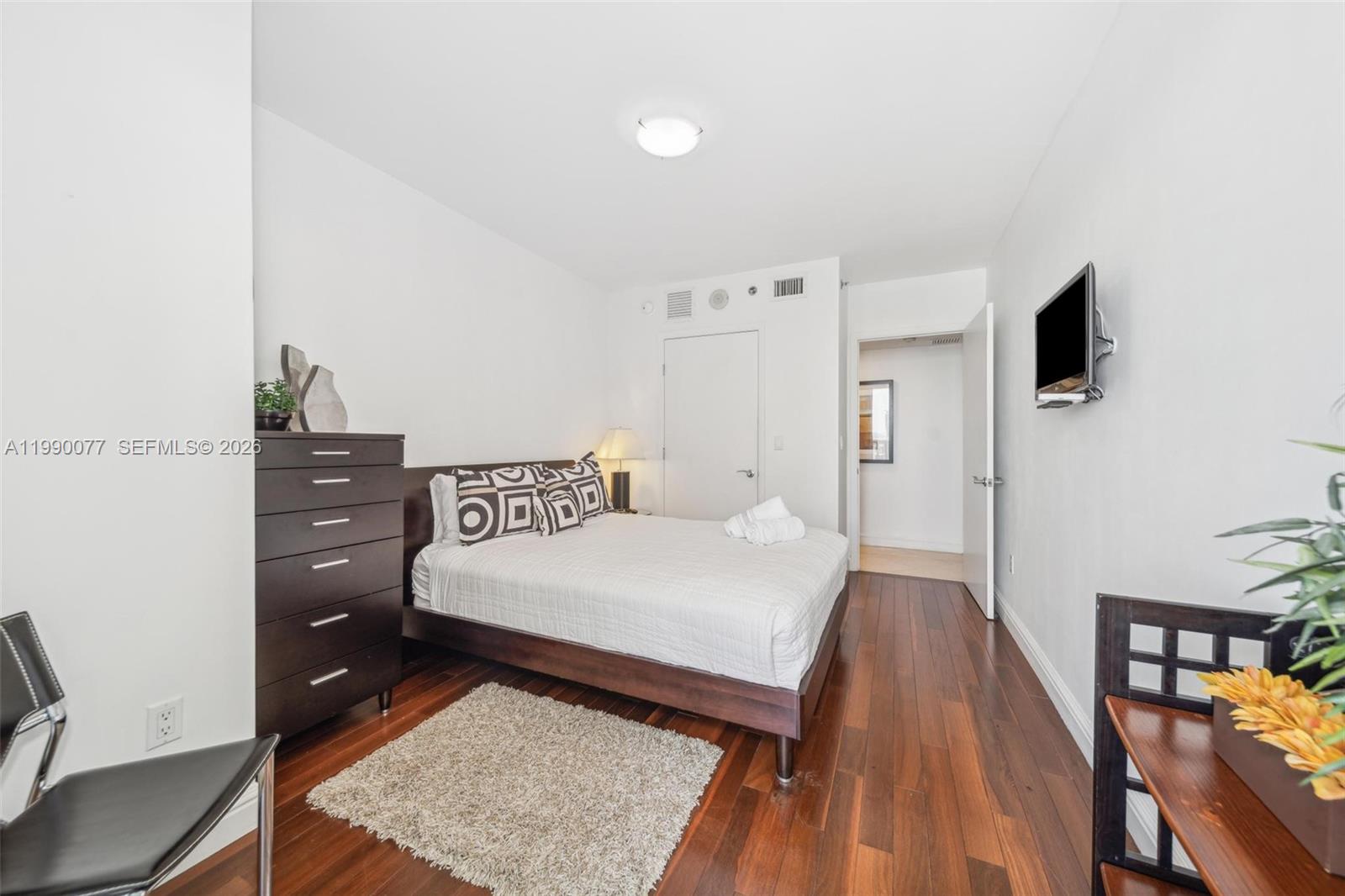 image Beach Club 220