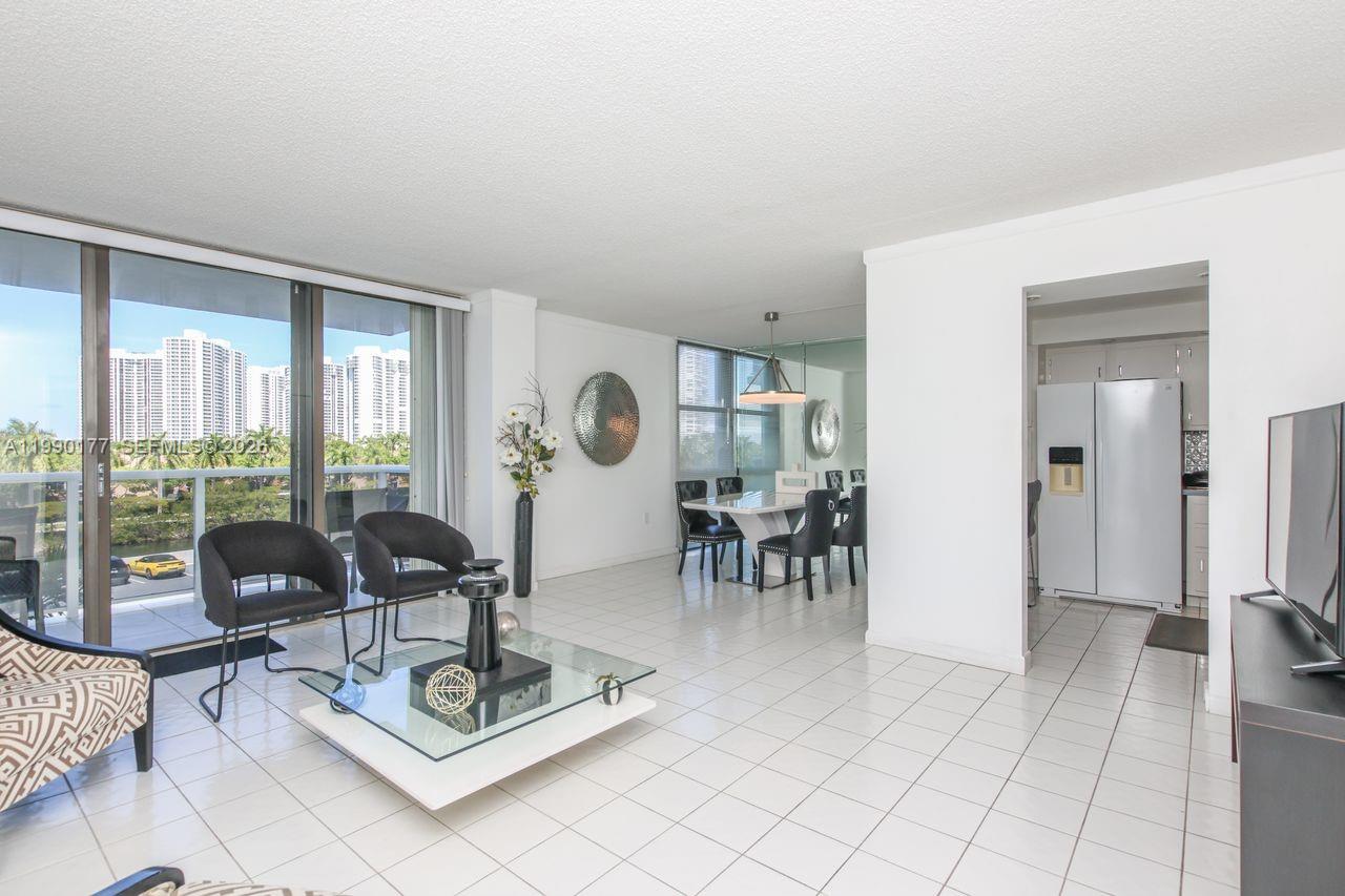 3675 N Country Clb Dr #401 Aventura, FL 33180