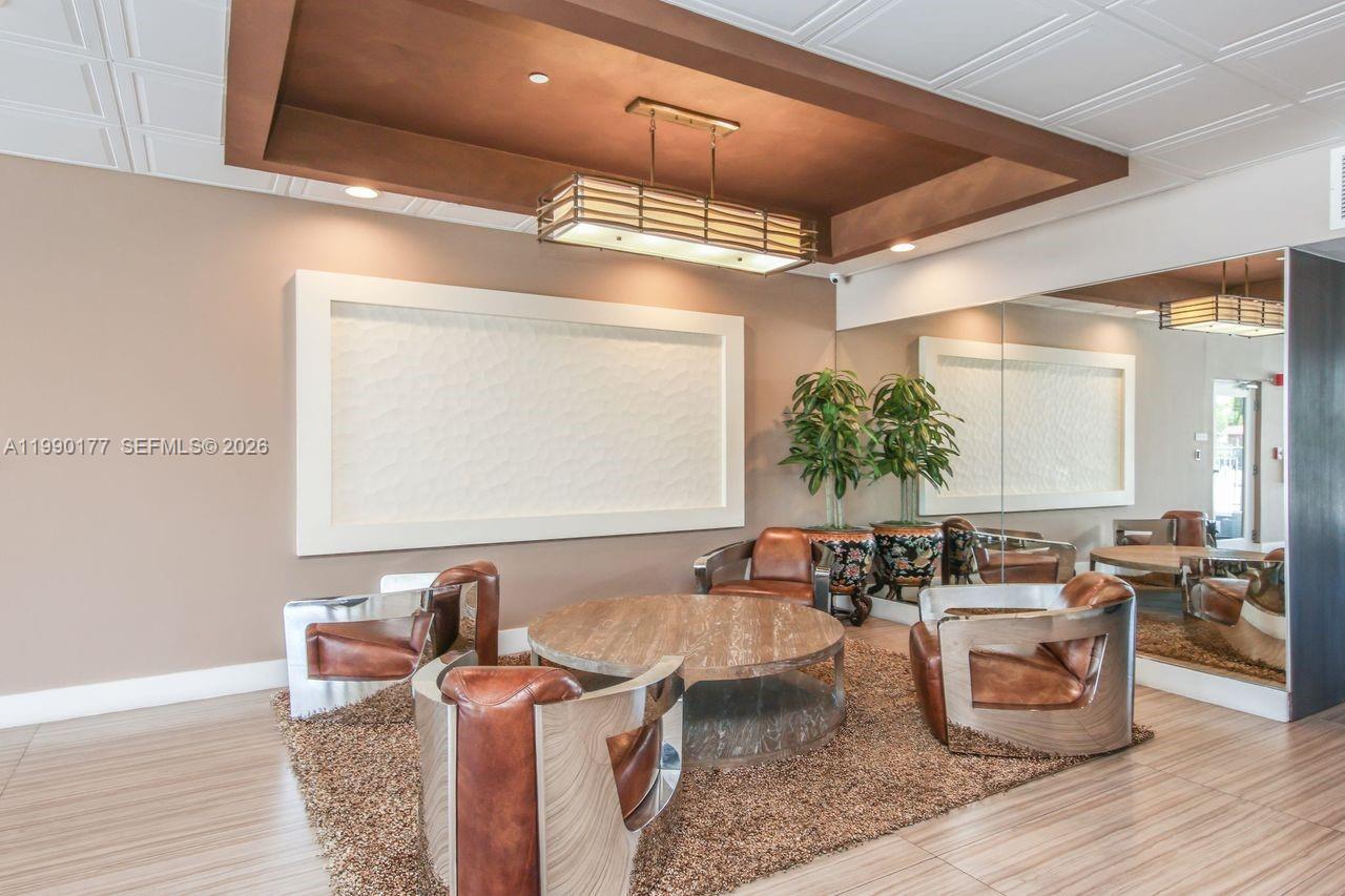 3675 N Country Clb Dr #401 Aventura, FL 33180