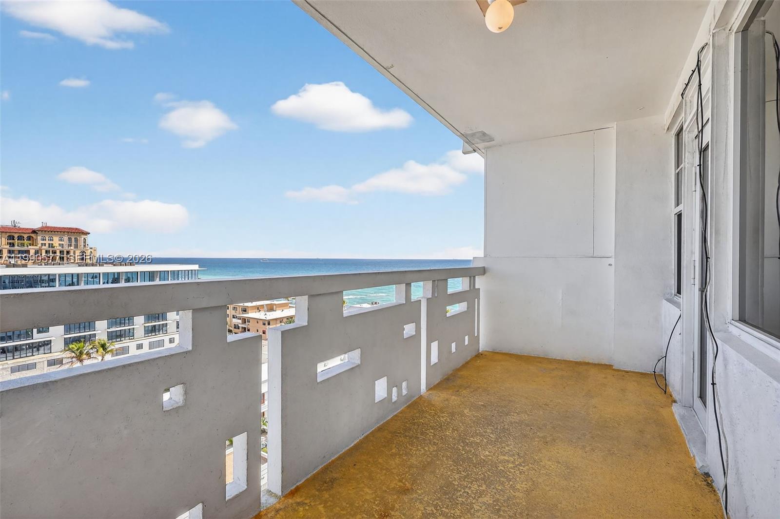 3111 N Ocean Dr #1002 Hollywood, FL 33019