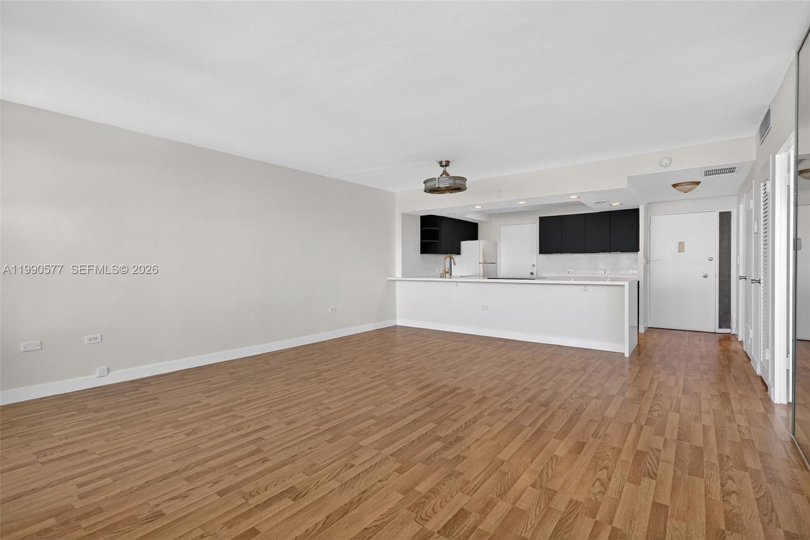 3111 N Ocean Dr #1002 Hollywood, FL 33019