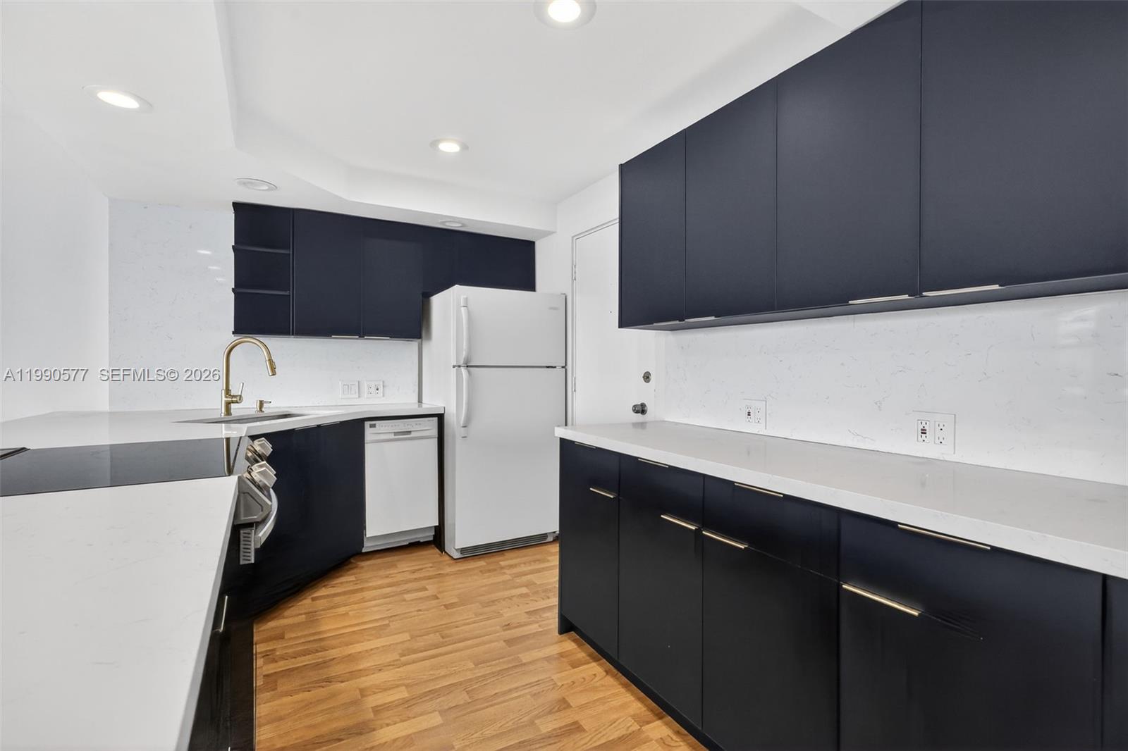 3111 N Ocean Dr #1002 Hollywood, FL 33019