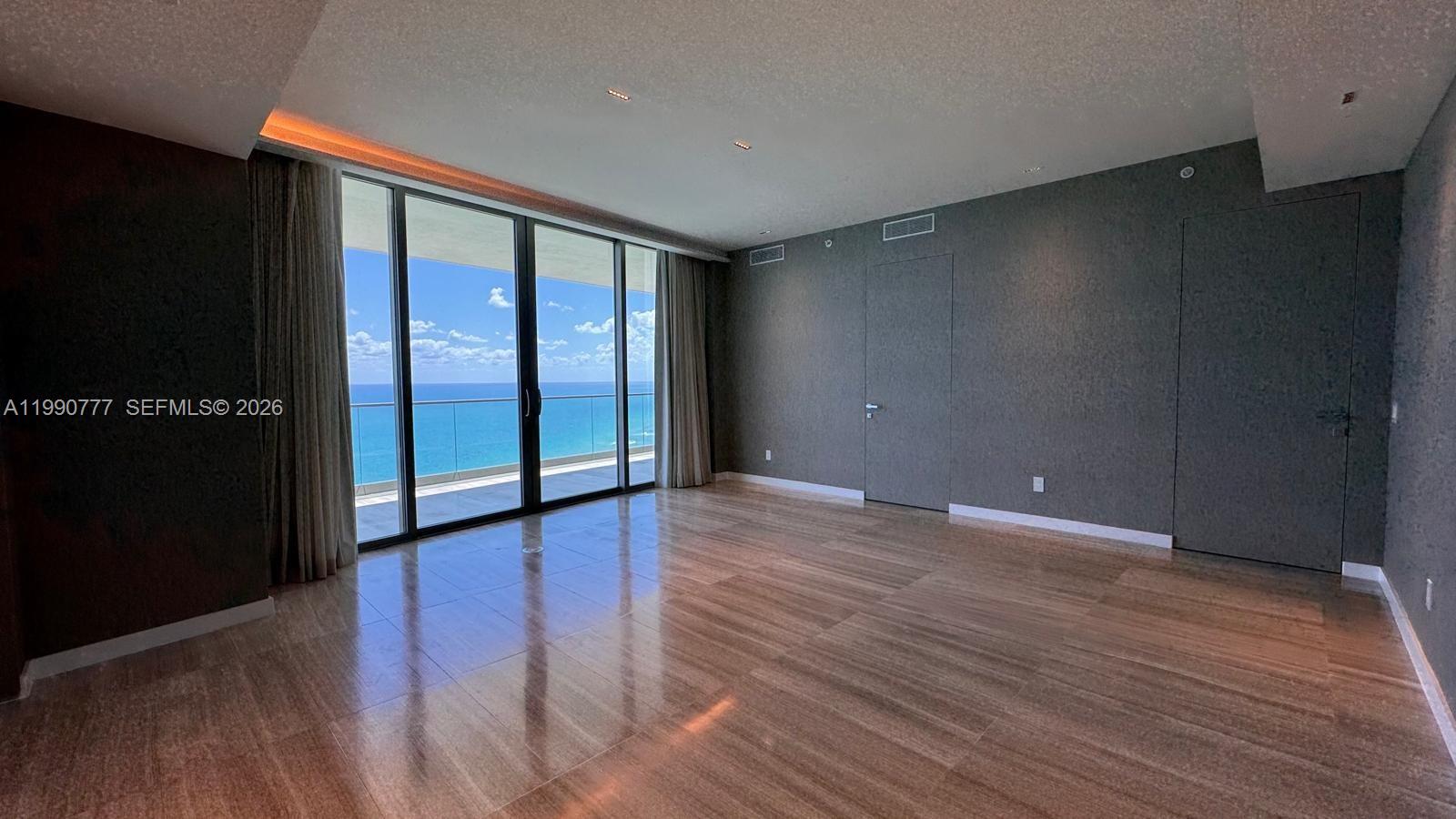 18975 Collins Ave #2500 Sunny Isles Beach, FL 33160
