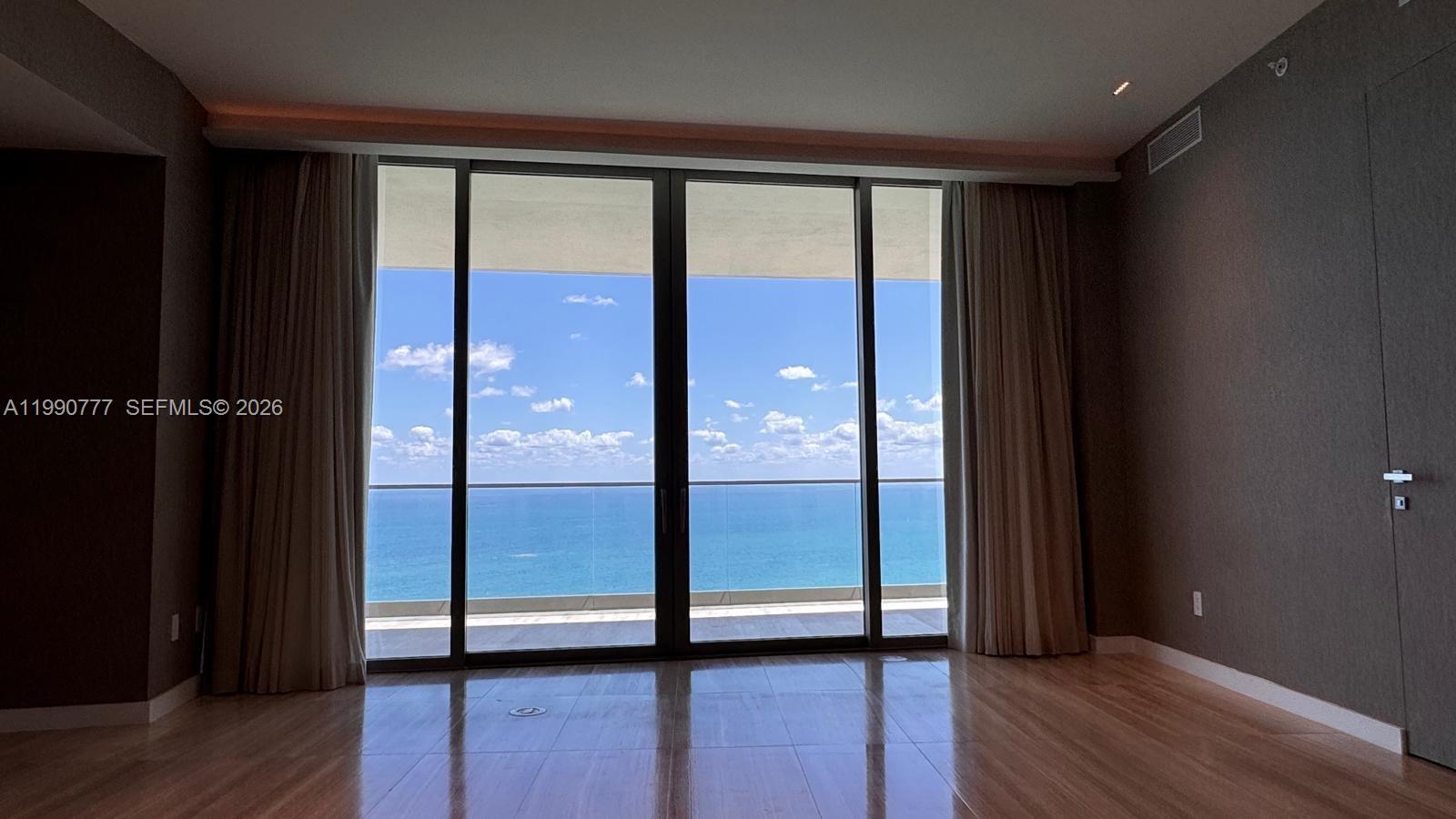 18975 Collins Ave #2500 Sunny Isles Beach, FL 33160
