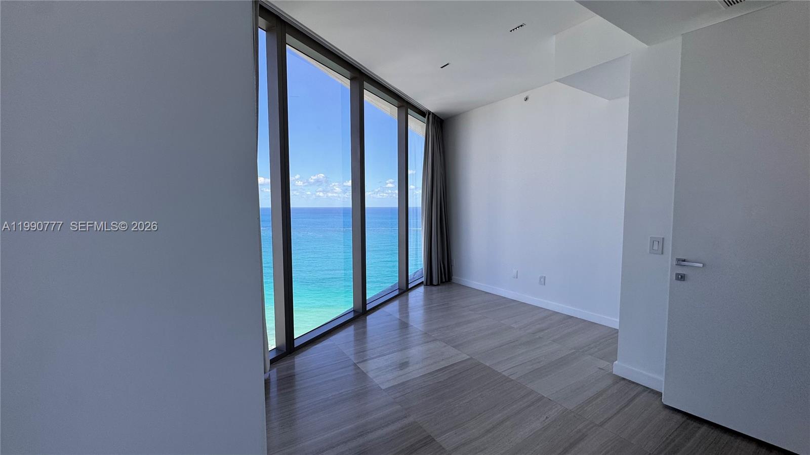 18975 Collins Ave #2500 Sunny Isles Beach, FL 33160
