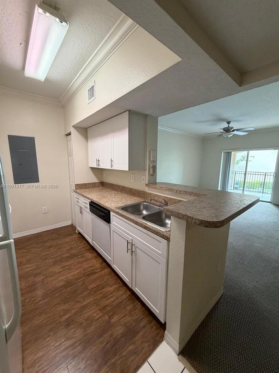 Undisclosed Address Pembroke Pines, FL 33025