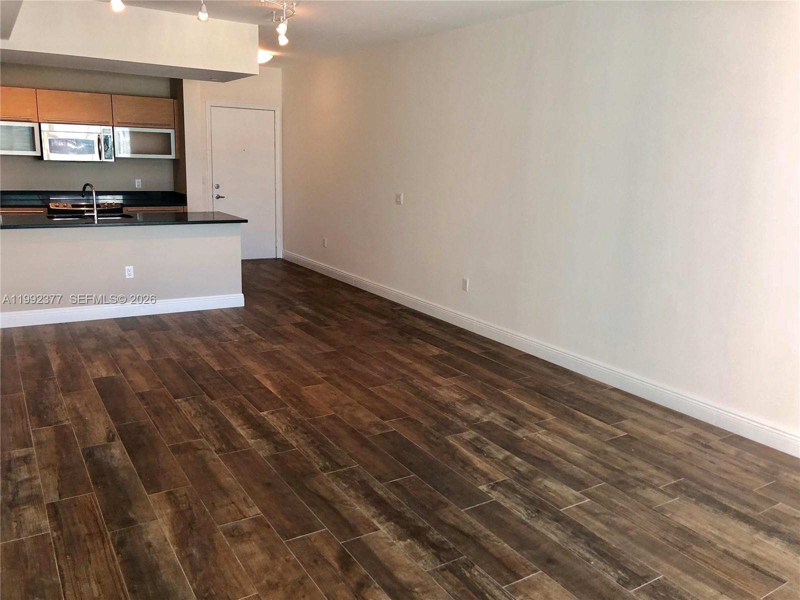 image The Plaza on Brickell West4