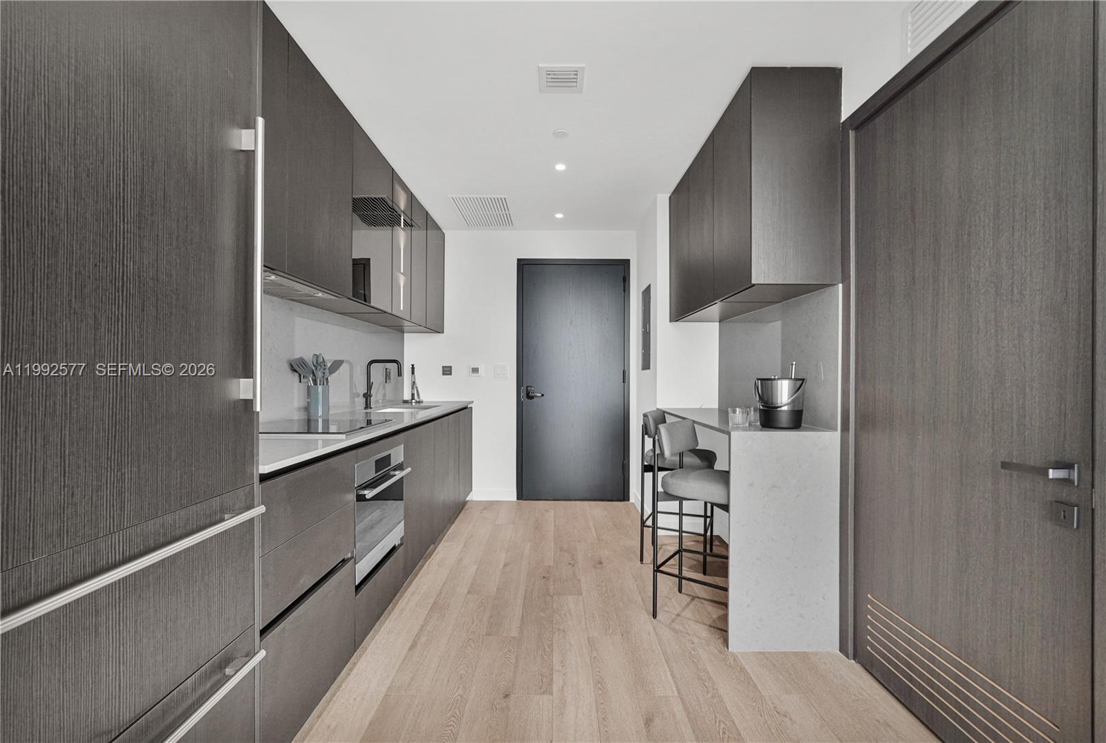 image E11EVEN Hotel & Residences21