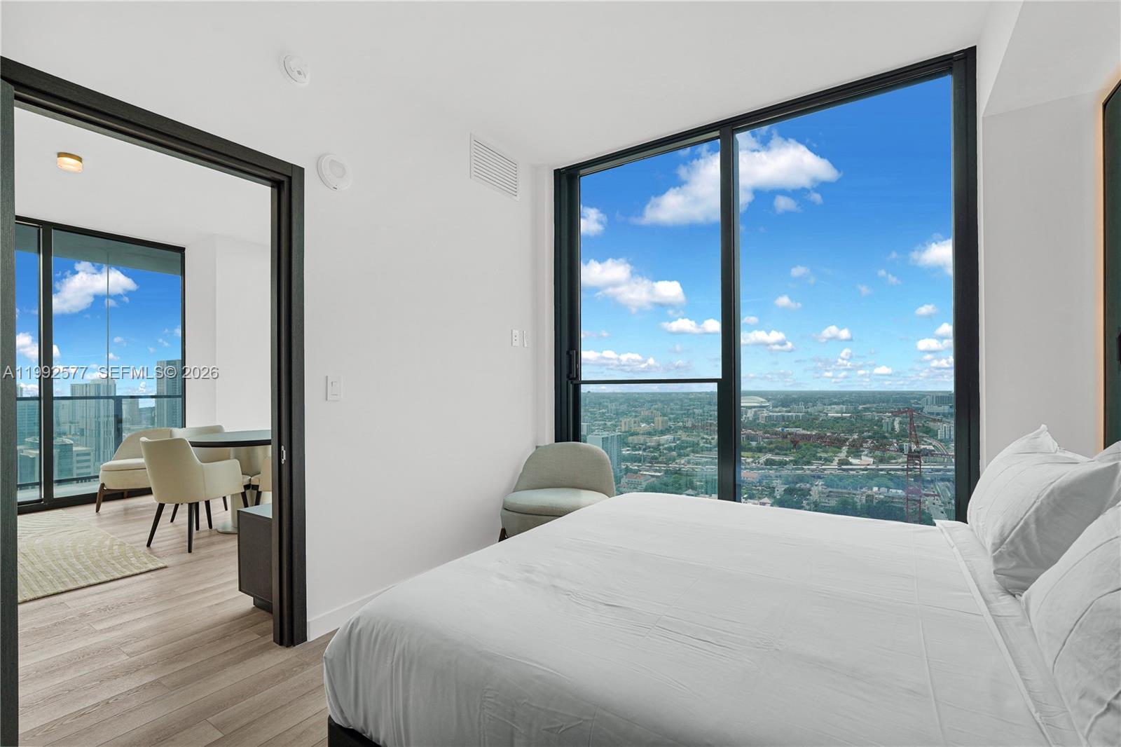 image E11EVEN Hotel & Residences24