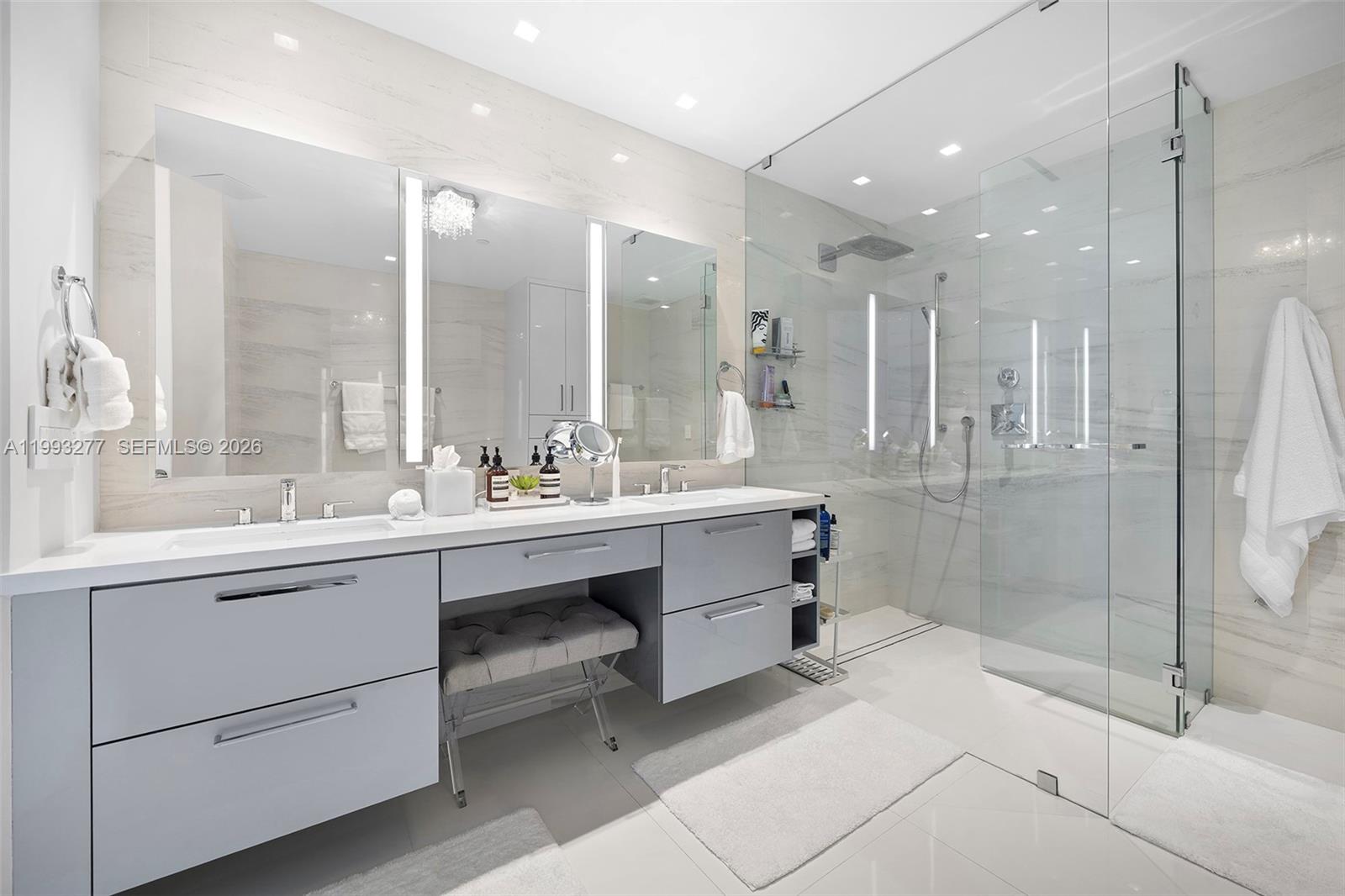 image Continuum South Beach South Tower10