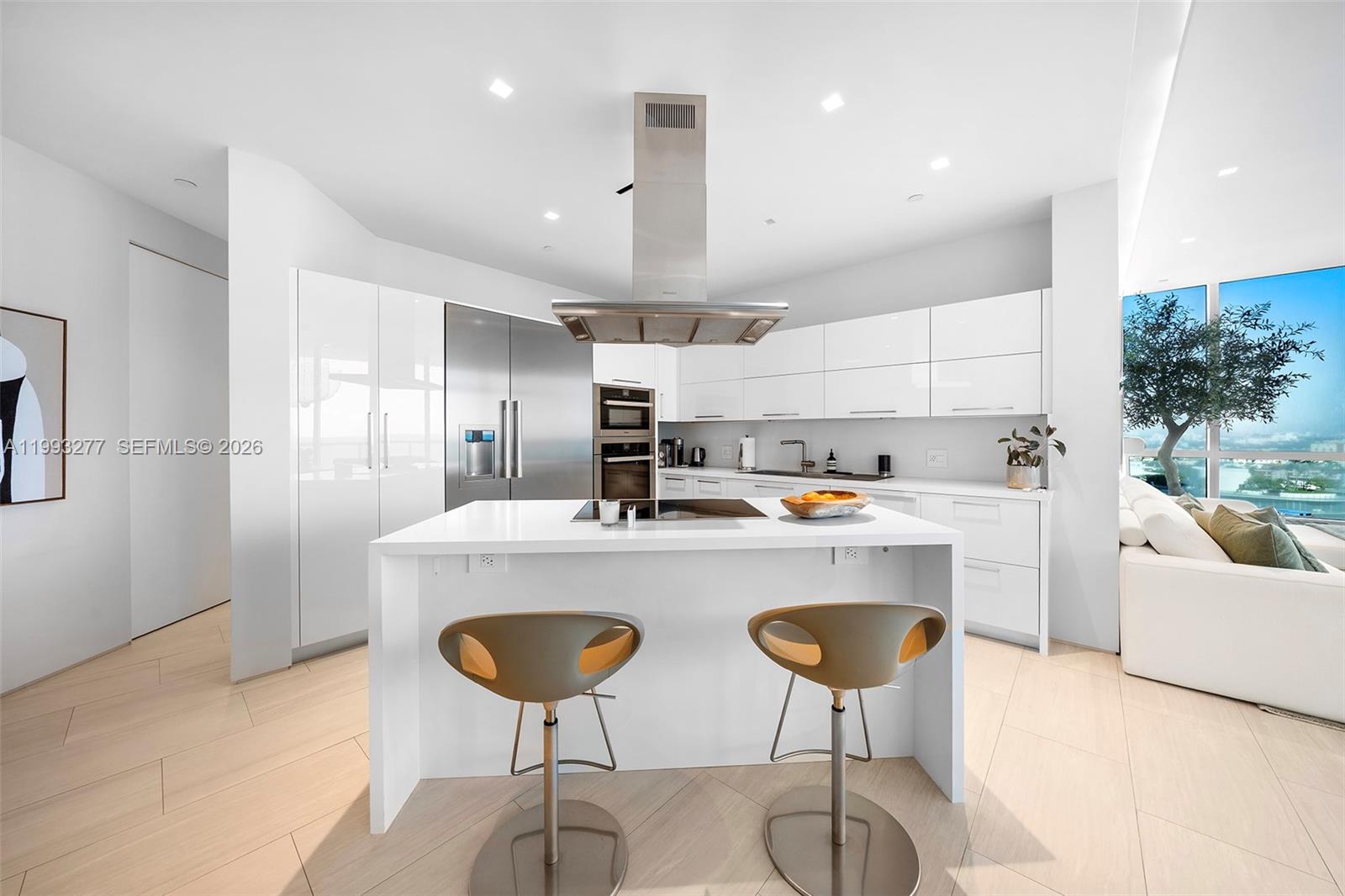 image Continuum South Beach South Tower4