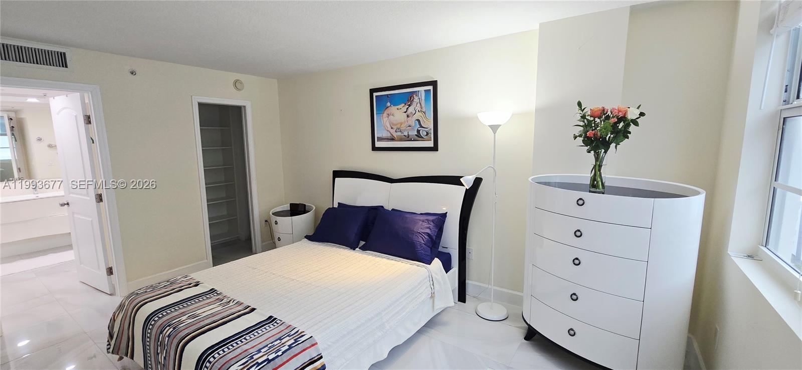 6917 Collins Ave #1212