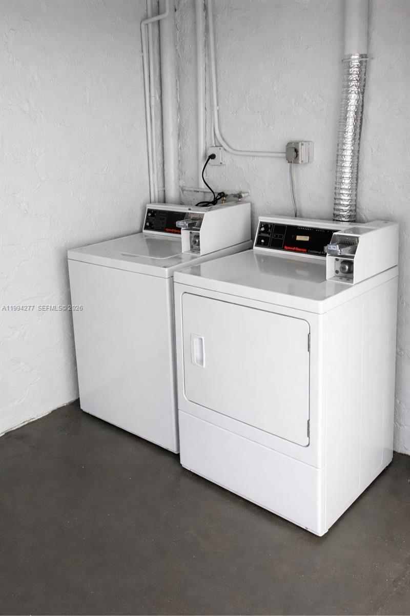 1090 NE 129th St #205 North Miami, FL 33161