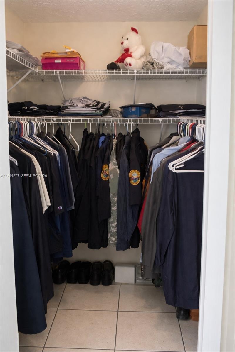 1090 NE 129th St #205 North Miami, FL 33161