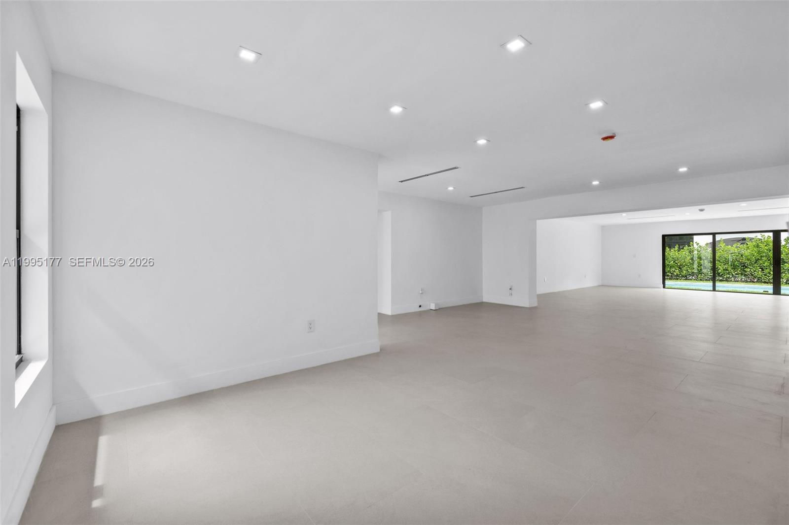 6091 SW 79th St South Miami, FL 33143