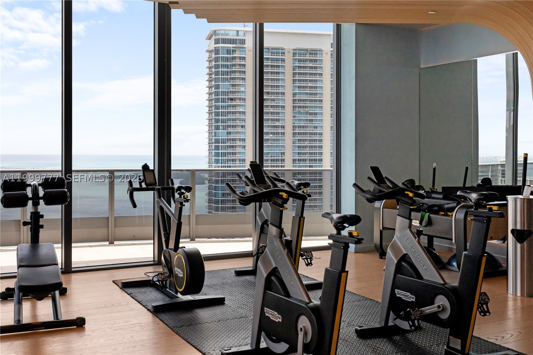 image Brickell Flatiron38