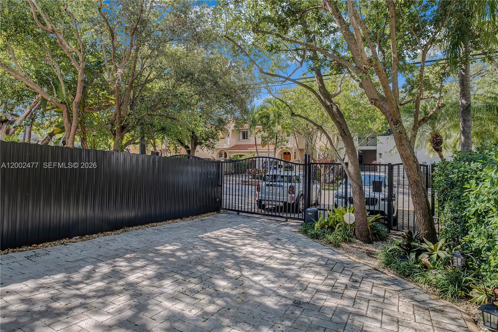 3141 Day Ave #3141 Miami, FL 33133