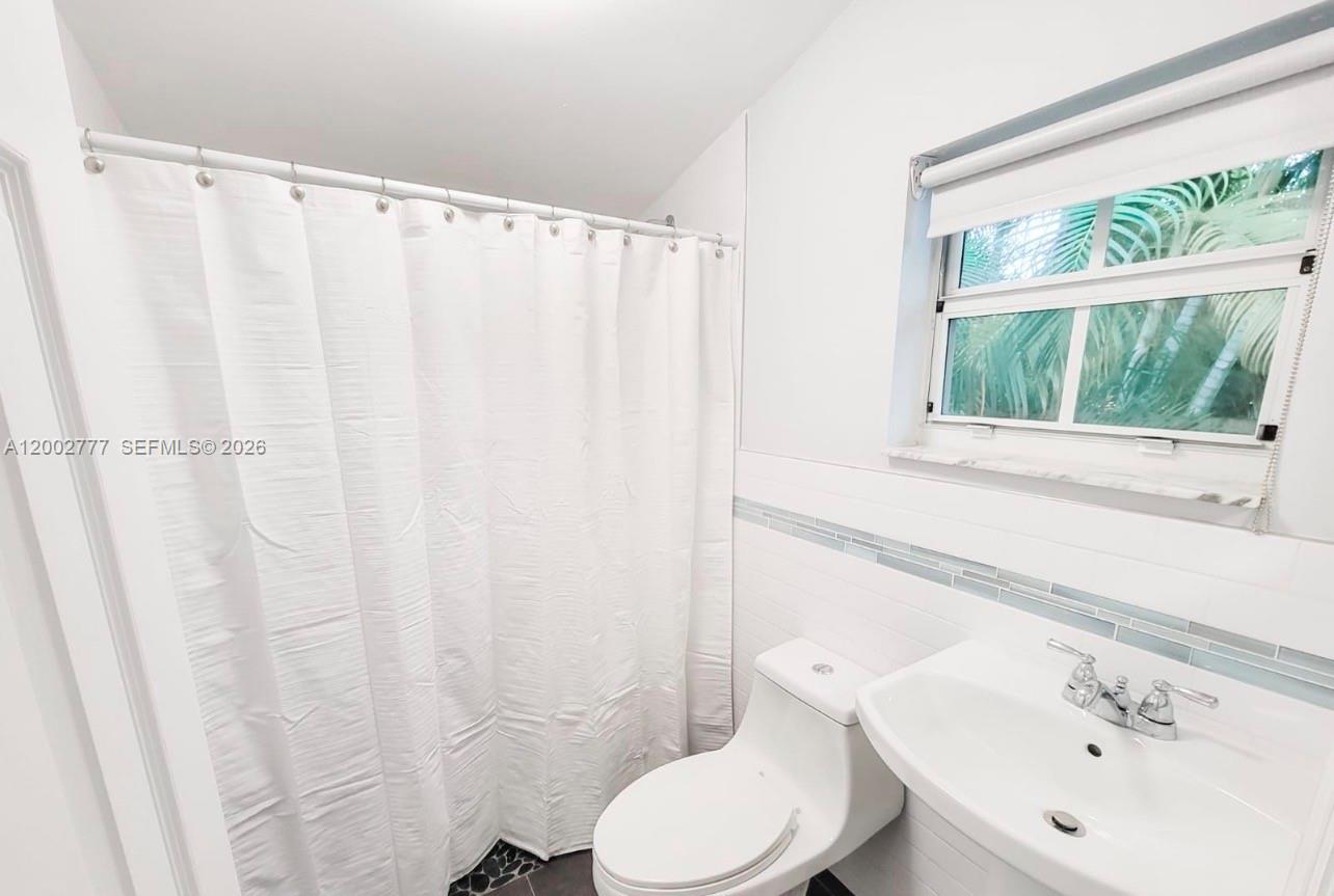 3685 SW 1st Ave Miami, FL 33145