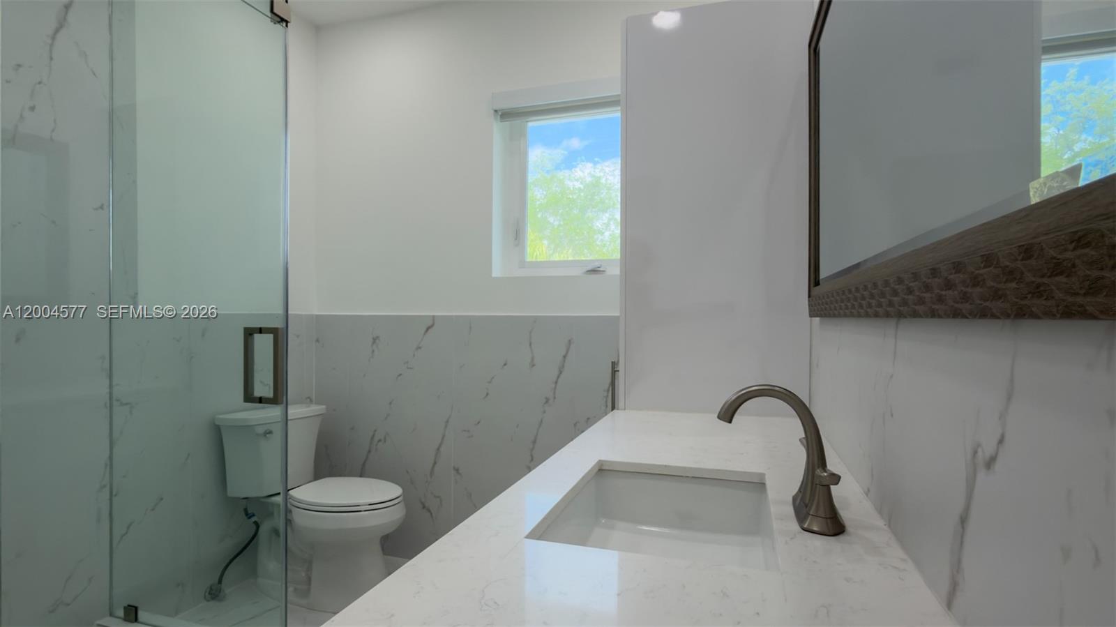 1690 Daytonia Rd Miami Beach, FL 33141