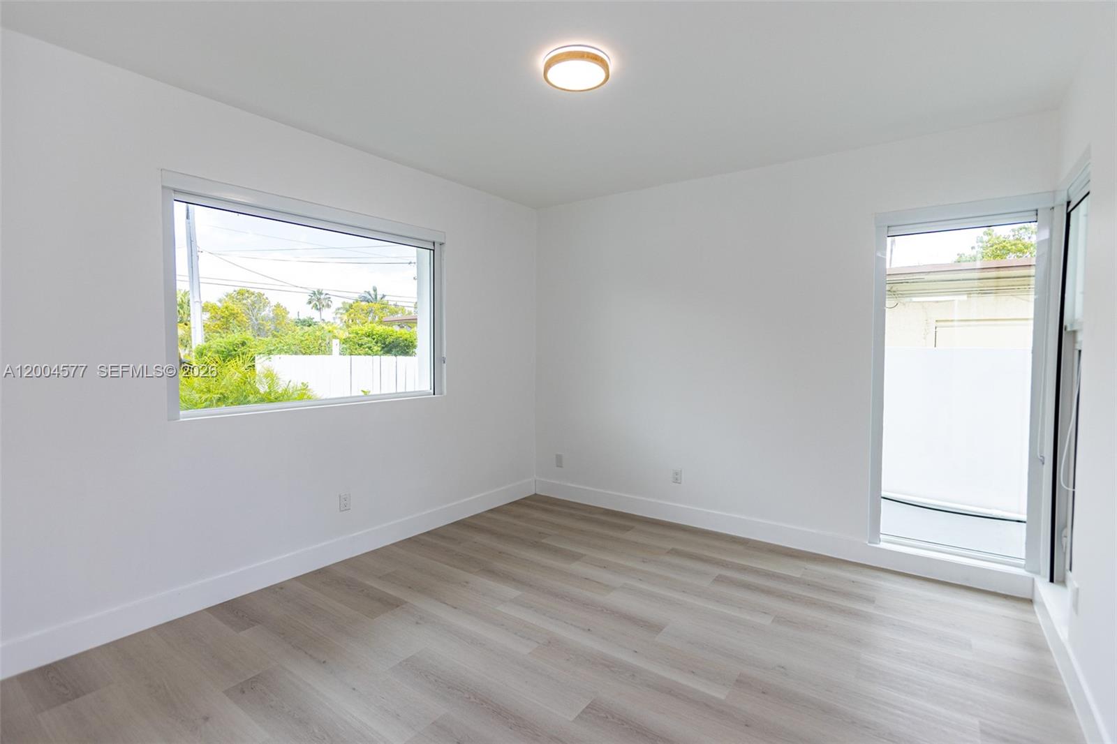 1690 Daytonia Rd Miami Beach, FL 33141