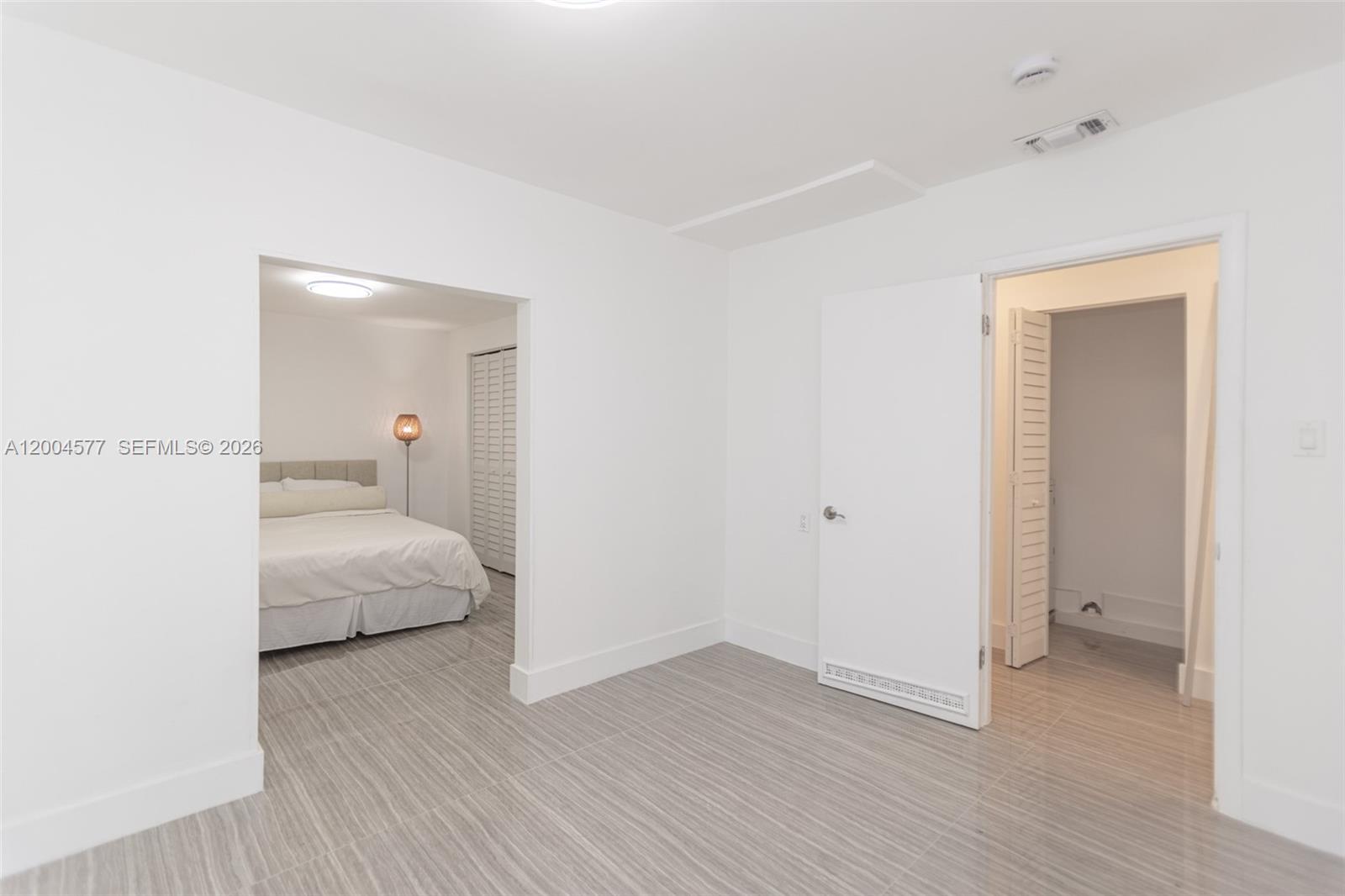 1690 Daytonia Rd Miami Beach, FL 33141